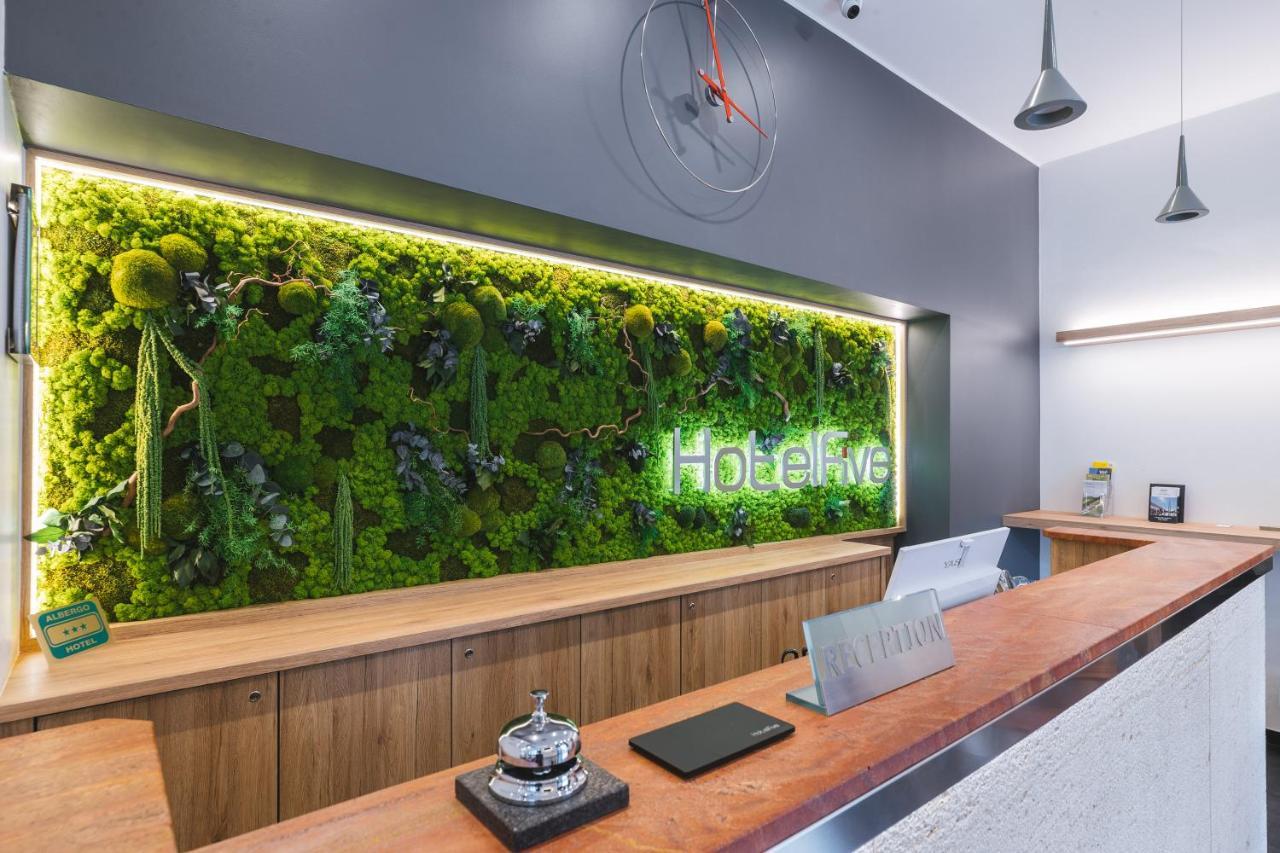 Hotel Five Milano Exterior foto