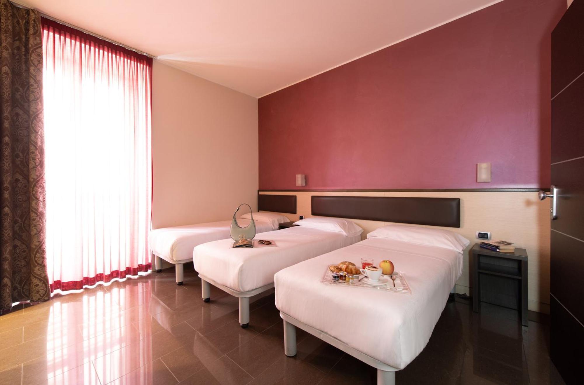 Hotel Five Milano Exterior foto